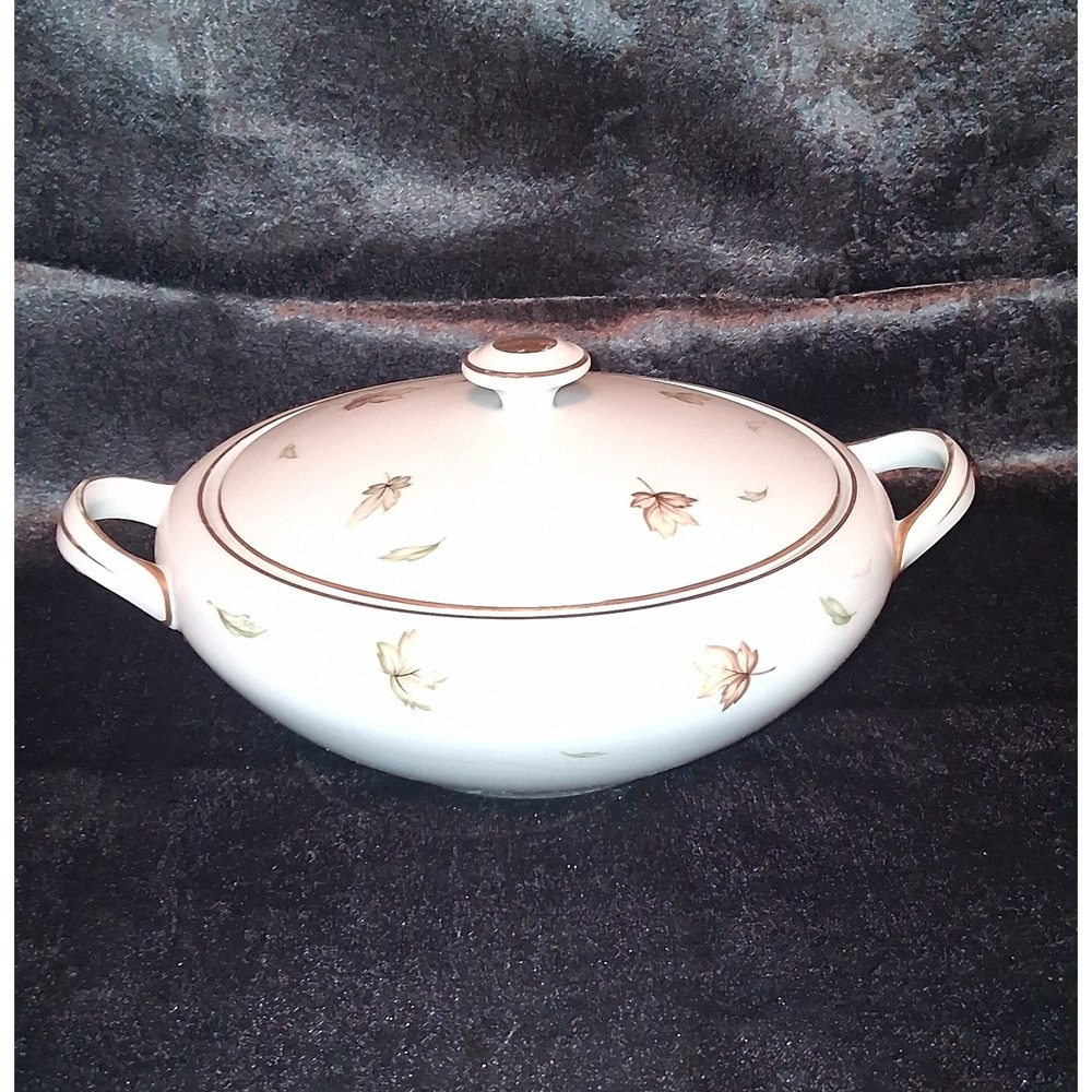 Harmony House‎ Autumn Leaves Round Covered Vegetable Bowl Dish Serving